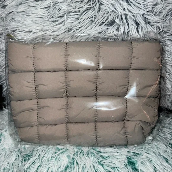 NWT Slate Tarte Quilted Puffer Makeup Bag Puffy Cosmetic bag Tarte Gray Slate - Picture 2 of 6